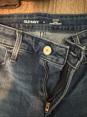 Old Navy Men's Super-Skinny Jeans in Faded Blue Wash